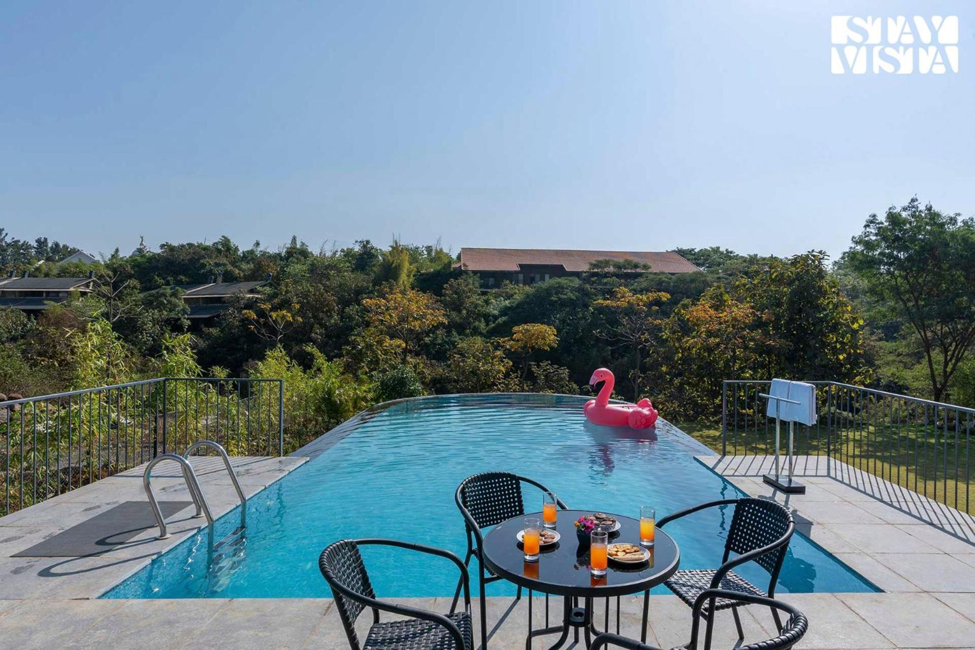 Stayvista'S Celeste Villa - Hill-View Retreat With Infinity Pool Nashik Zewnętrze zdjęcie